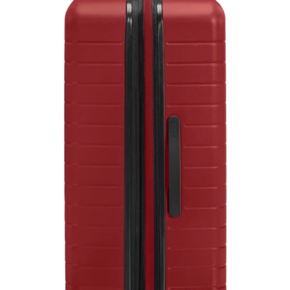 Away Large Flex - Picture 2 of 6